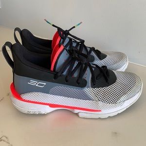 Under Armour Curry 7 Basketball Shoes SZ 6.5Y